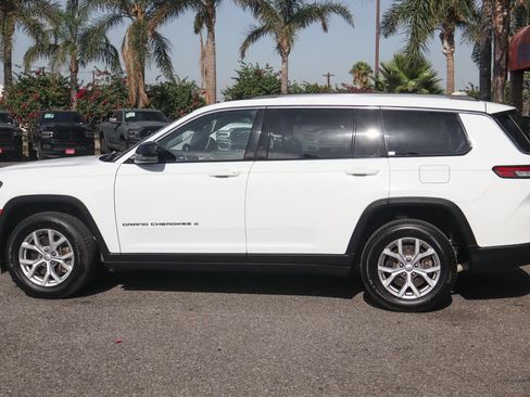 Used 2022 Jeep Grand Cherokee L Limited RWD image 5