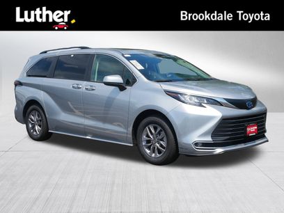 Certified 2023 Toyota Sienna XLE