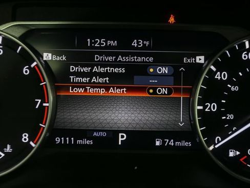 Used 2023 Nissan Rogue SV w/ SV Premium B Package image 32