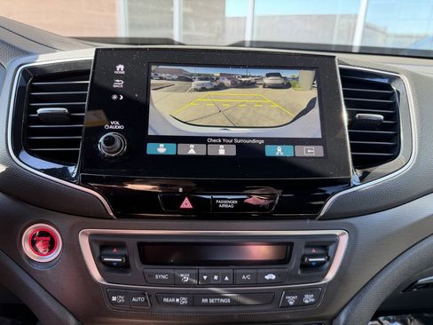 Used 2023 Honda Passport TrailSport image 19