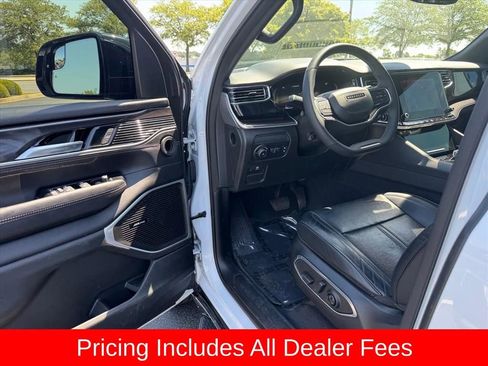 Used 2024 Jeep Wagoneer 2WD image 16