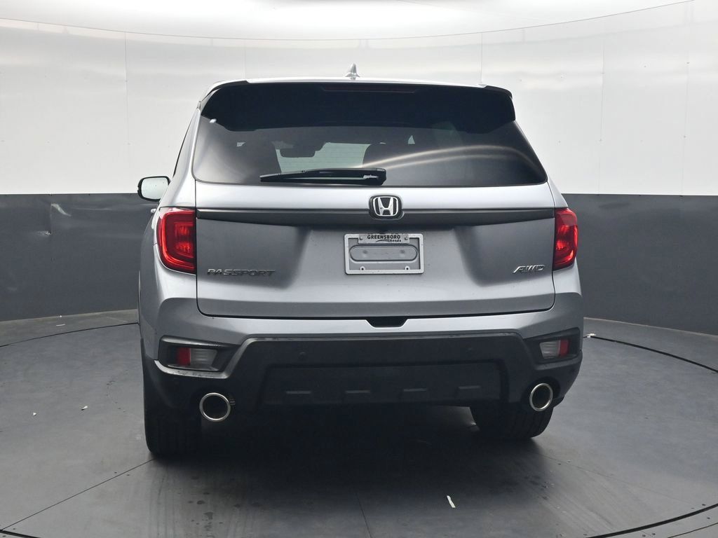 Used 2023 Honda Passport EX-L image 5