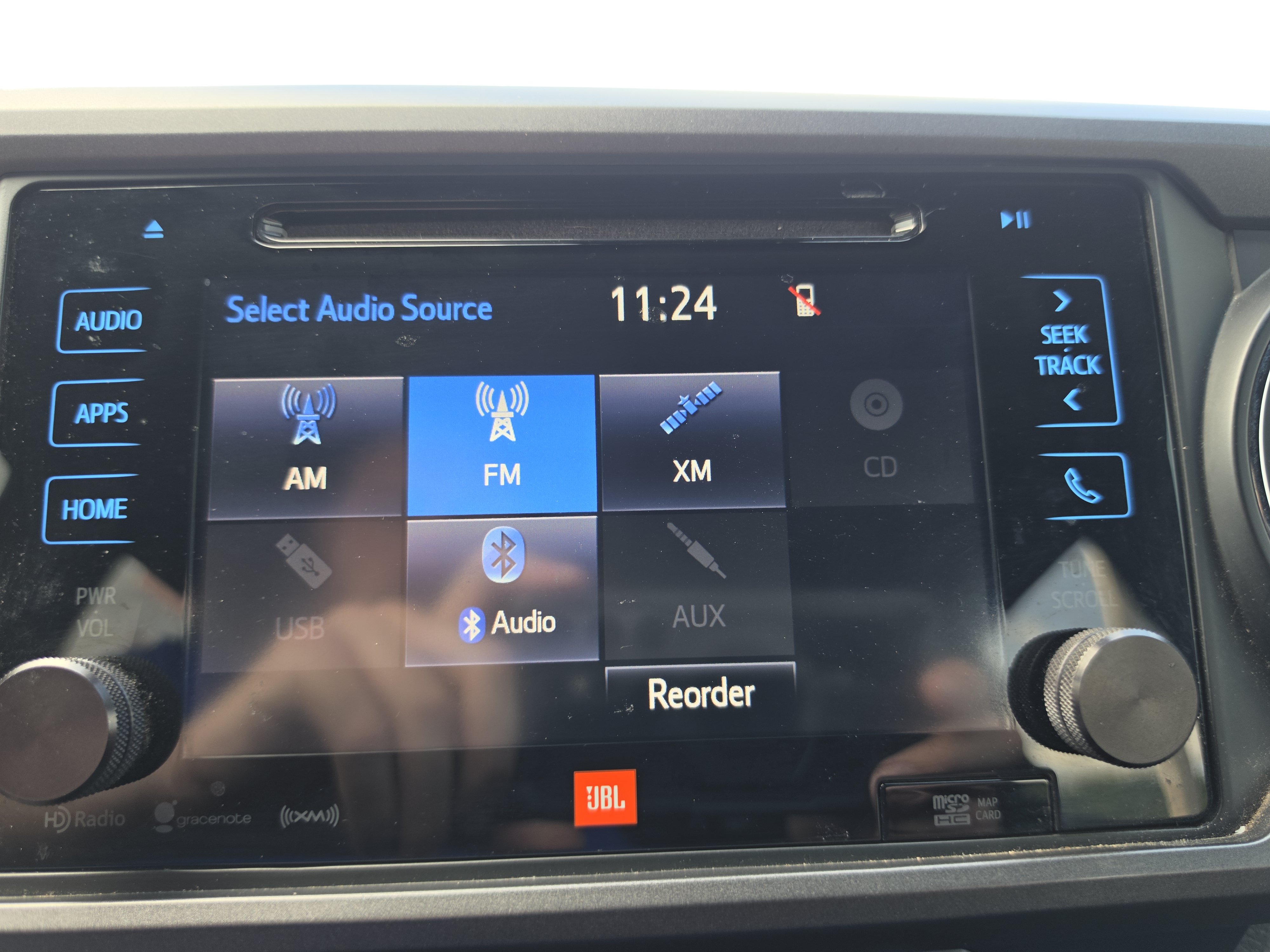 Used 2019 Toyota Tacoma TRD Sport w/ TRD Premium Sport Package AWD/4WD image 33