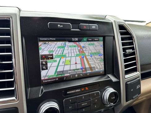 Used 2015 Ford F150 Lariat w/ Equipment Group 502A Luxury AWD/4WD image 17