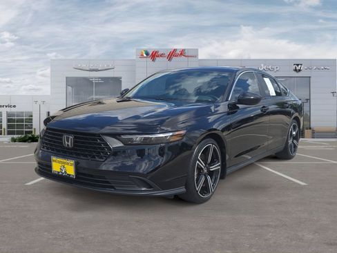 Used 2024 Honda Accord Sport image 1