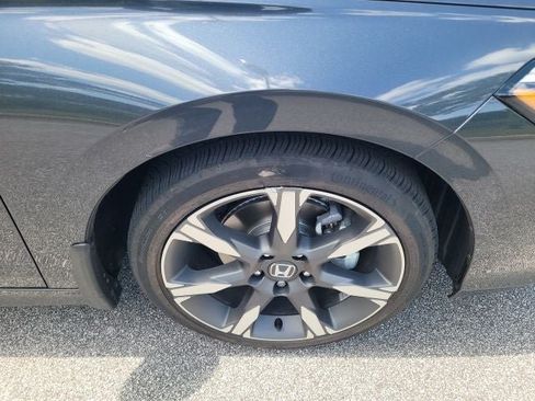 Used 2025 Honda Civic Sport image 17