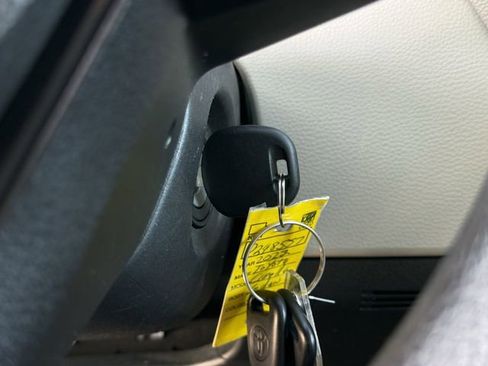 Used 2022 Toyota Corolla LE image 20