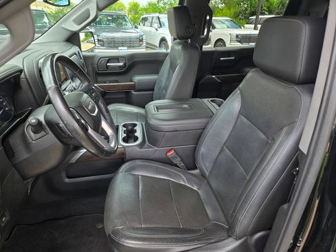 Used 2020 GMC Sierra 1500 SLT RWD image 25