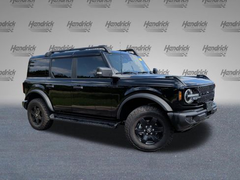 Used 2025 Ford Bronco Outer Banks AWD/4WD image 2