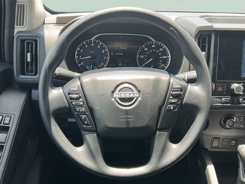 Used 2025 Nissan Frontier S RWD image 17