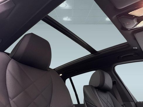 Used 2026 BMW X5 sDrive40i w/ M Sport Package RWD image 14