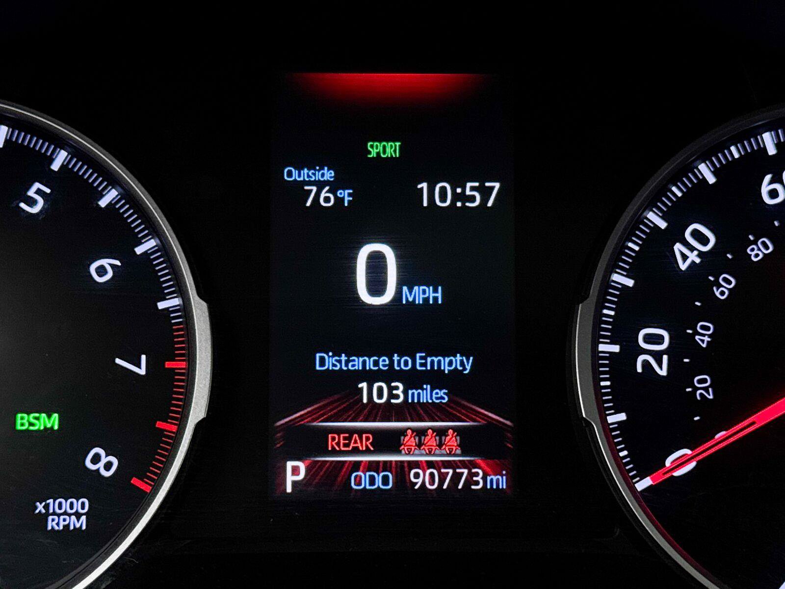 Used 2020 Toyota RAV4 XLE w/ Convenience Package FWD image 10