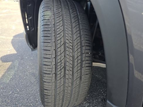 Certified 2025 Honda Pilot EX-L image 30