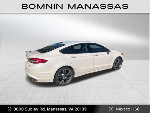 Used 2018 Ford Fusion Titanium image 3