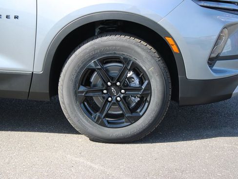 New 2026 Chevrolet Blazer LT w/ Convenience Package FWD image 12
