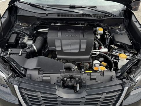 Used 2017 Chrysler Pacifica LX FWD image 1