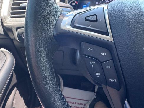 Used 2021 Ford Edge SEL FWD image 19