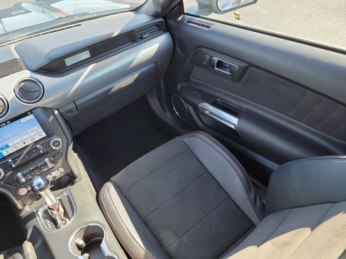 Used 2017 Ford Mustang GT Premium image 13