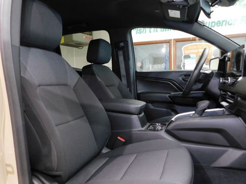 Used 2024 Chevrolet Colorado Trail Boss w/ Safety Package AWD/4WD image 81