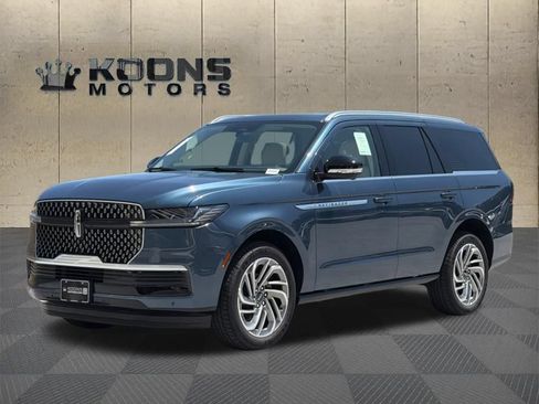 New 2027 Lincoln Navigator Reserve AWD/4WD image 1