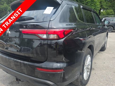 Used 2024 Mitsubishi Outlander ES FWD image 5