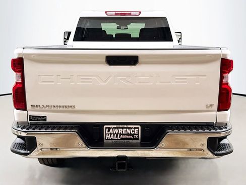 Used 2025 Chevrolet Silverado 2500 LT w/ Safety Package AWD/4WD image 5