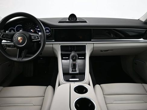 Certified 2023 Porsche Panamera 4 AWD/4WD image 9