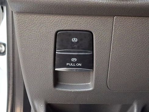 Used 2024 Ford Transit 350 XLT RWD image 27