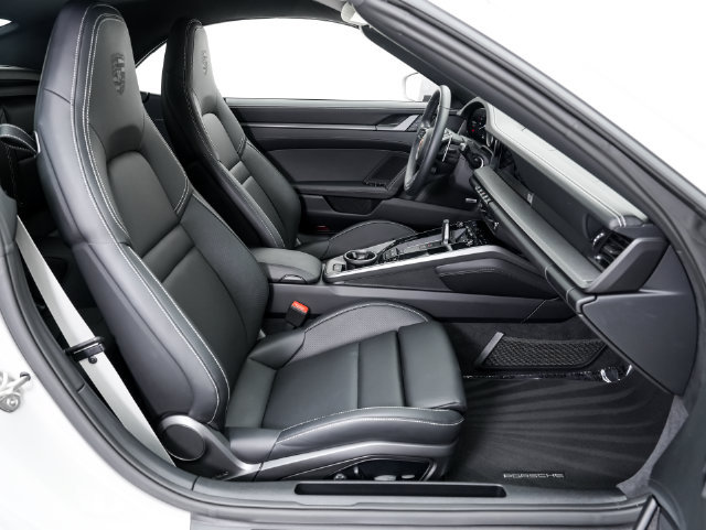 Certified 2024 Porsche 911 Carrera RWD image 28
