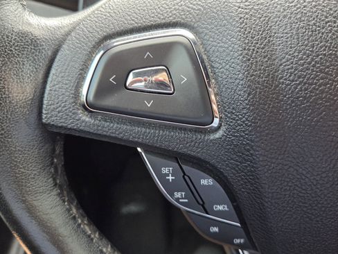 Used 2017 Lincoln MKC Premiere FWD image 21