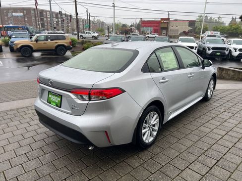 New 2026 Toyota Corolla LE AWD/4WD image 5