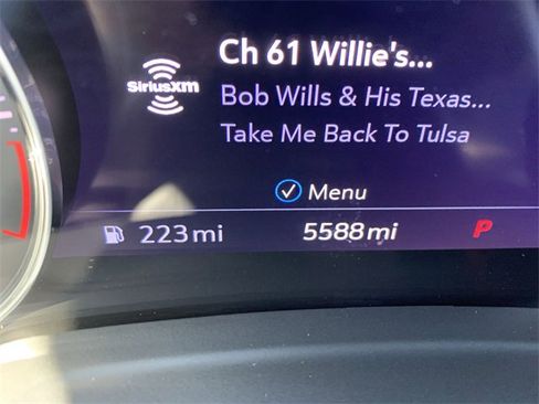 Used 2023 Buick Envision Avenir image 12