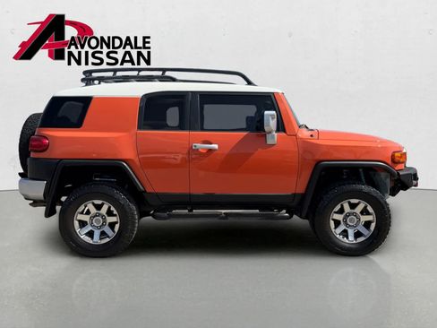 Used 2014 Toyota FJ Cruiser 4WD w/ Convenience Package image 7
