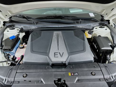 Used 2023 Kia EV6 GT-Line image 34