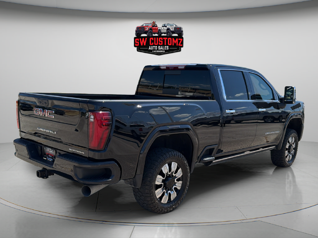 Used 2025 GMC Sierra 2500 Denali w/ Denali Reserve Package AWD/4WD image 7