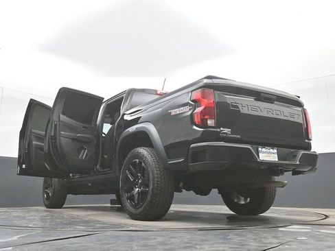 Used 2023 Chevrolet Colorado Trail Boss w/ Technology Package AWD/4WD image 52