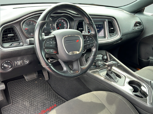 Used 2020 Dodge Challenger R/T RWD image 10
