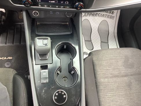Used 2023 Nissan Rogue SV AWD/4WD image 21