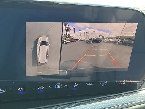 Used 2026 Chevrolet Suburban RST w/ Comfort Package AWD/4WD image 9