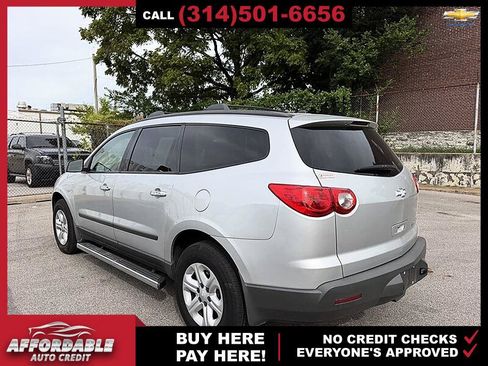 Used 2012 Chevrolet Traverse LS w/ LPO, 'HIT The Road' Package FWD image 3
