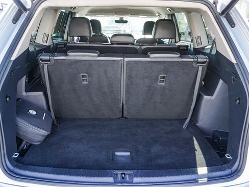 Used 2018 Volkswagen Atlas SE image 25