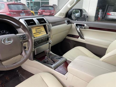 Used 2011 Lexus GX 460 image 96