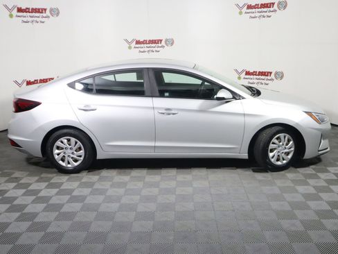Used 2019 Hyundai Elantra SE w/ Cargo Package image 3