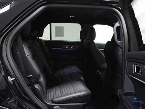 New 2026 Ford Explorer ST-Line w/ ST-Line Street Pack image 16