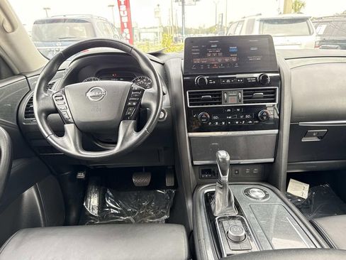 Used 2022 Nissan Armada SV image 16