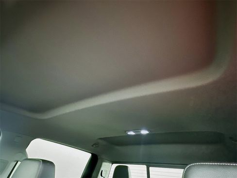 Used 2019 Chevrolet Silverado 1500 RST image 21