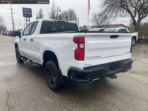 Used 2020 Chevrolet Silverado 1500 Custom Trail Boss w/ Custom Convenience Package AWD/4WD image 7