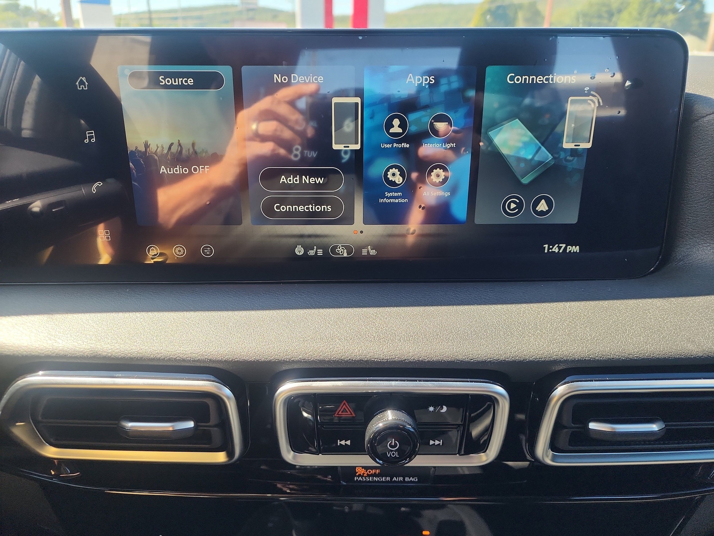 New 2027 Nissan Sentra SV FWD image 15
