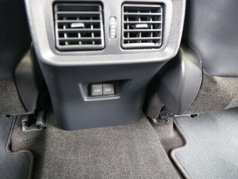 Used 2024 Toyota Venza Limited AWD/4WD image 47