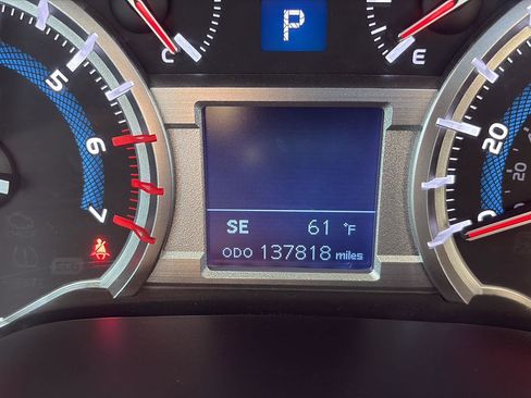 Used 2016 Toyota 4Runner Limited image 28